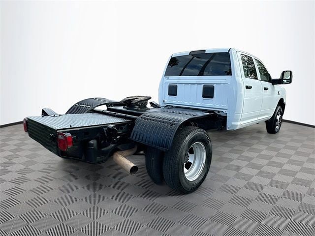 Used 2023 RAM 3500 Tradesman w/ Max Tow Package RWD image 7