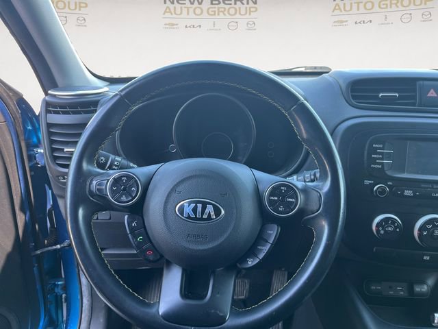 Used 2016 Kia Soul + w/ Designer's Package FWD image 12