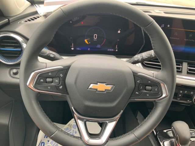 Used 2024 Chevrolet Trax LT w/ Driver Confidence Package FWD image 20
