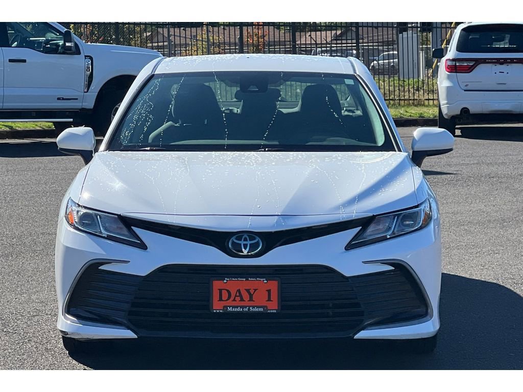 Used 2024 Toyota Camry LE image 11