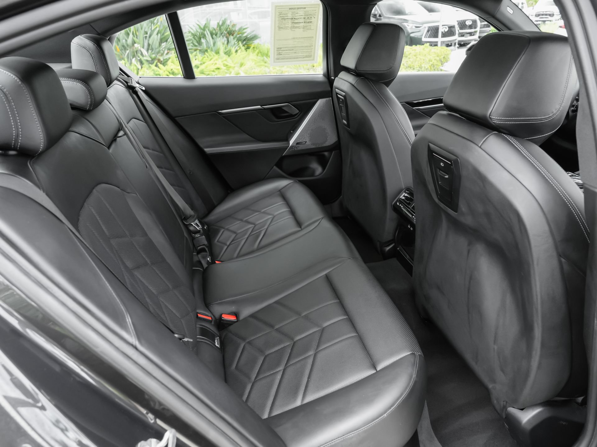 Used 2024 BMW 530i RWD image 40