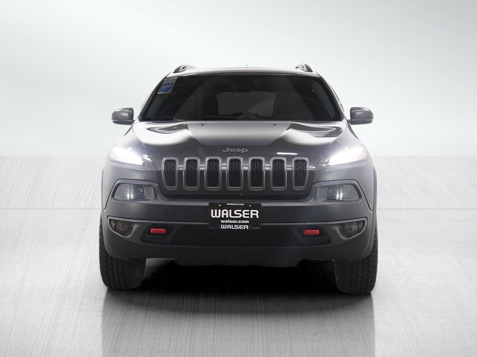 Used 2017 Jeep Cherokee Trailhawk image 8