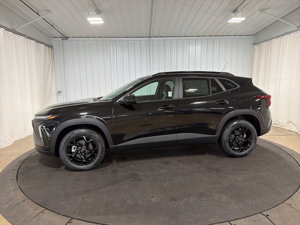 New 2026 Chevrolet Trax LT image 2