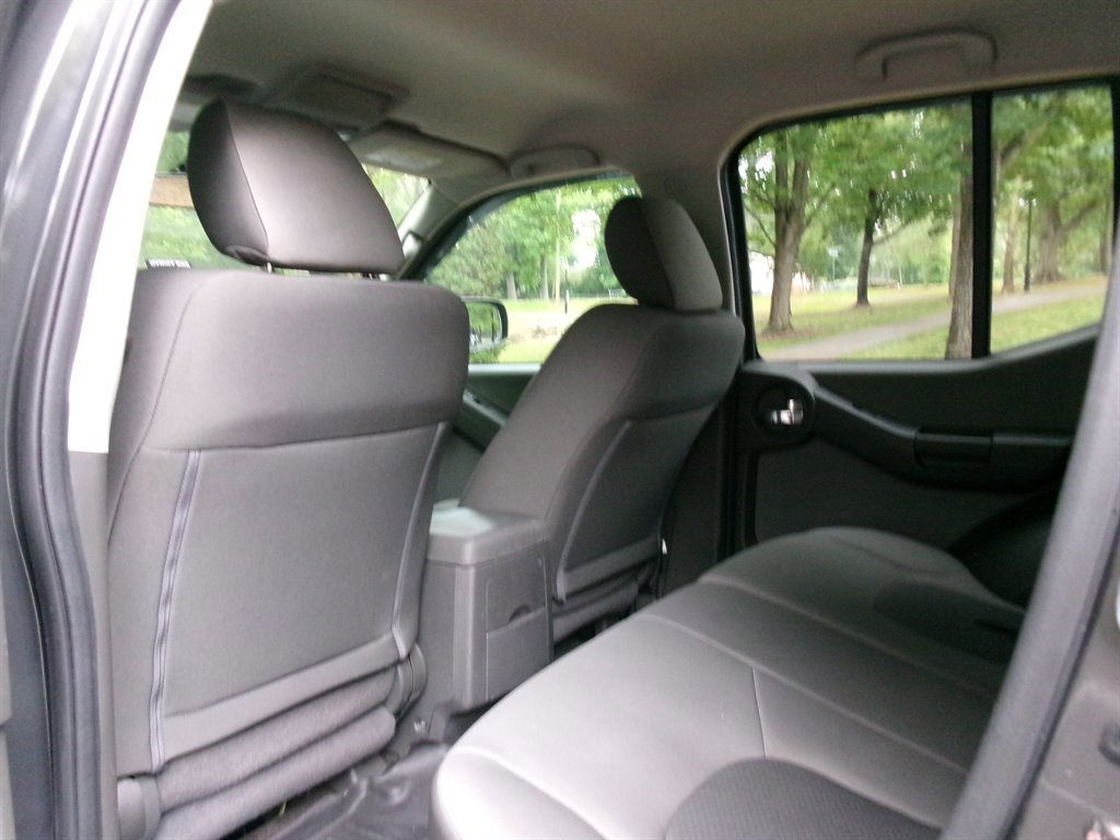 Used 2015 Nissan Xterra S w/ Value Package RWD image 31