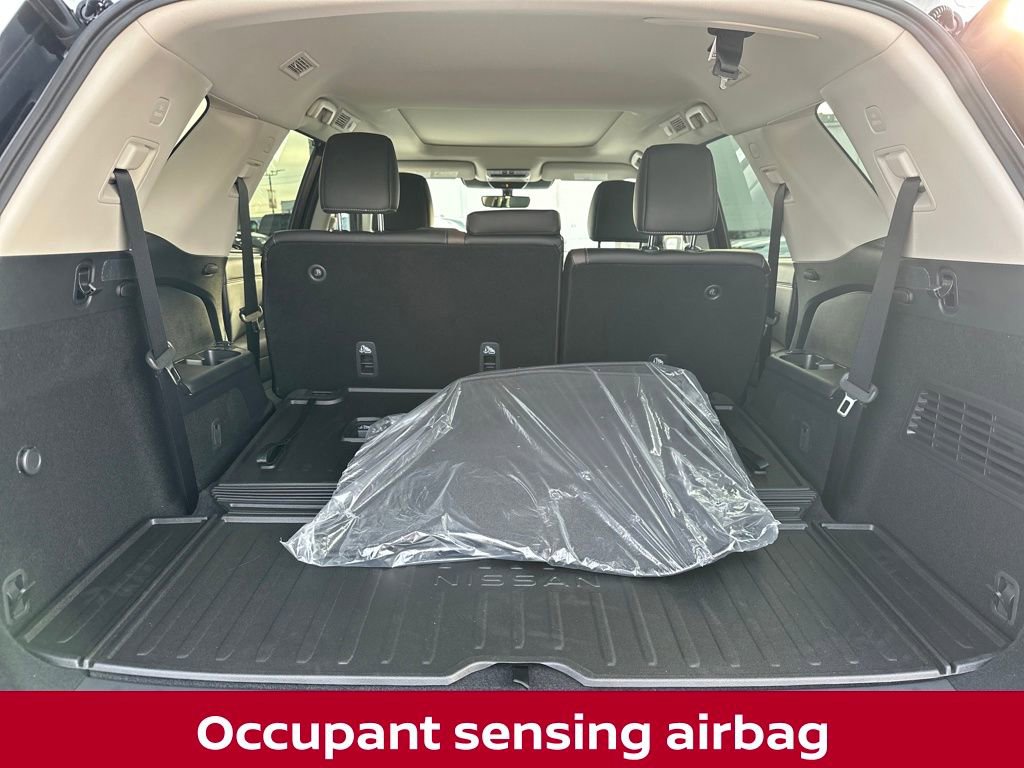 New 2025 Nissan Pathfinder Platinum w/ Cargo Package image 31