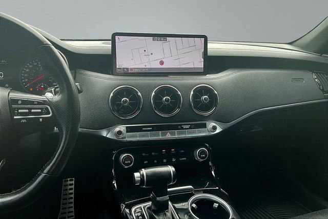 Used 2022 Kia Stinger GT-Line w/ Sun & Sound Package AWD/4WD image 9