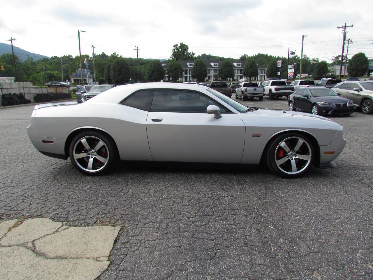 Used 2012 Dodge Challenger SRT8 w/ Premium Sound Group RWD image 5
