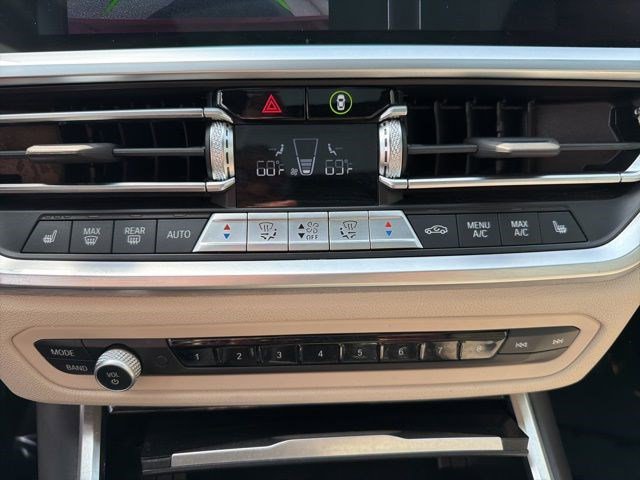 Used 2022 BMW 330i xDrive Sedan w/ Premium Package 2 image 17