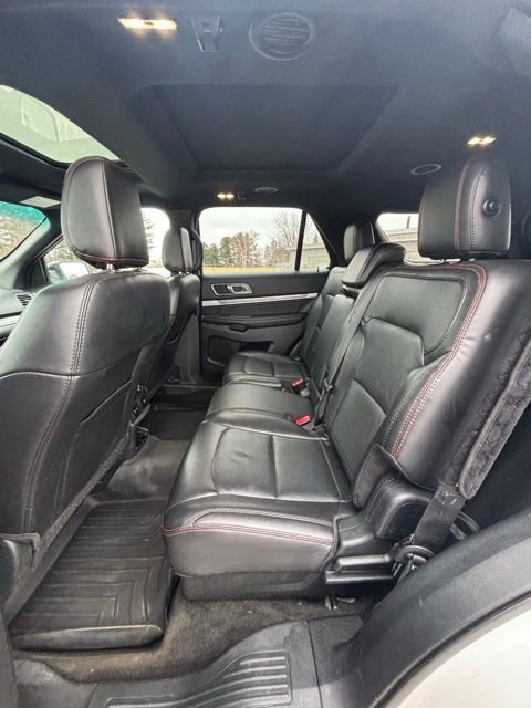 Used 2018 Ford Explorer Sport image 11