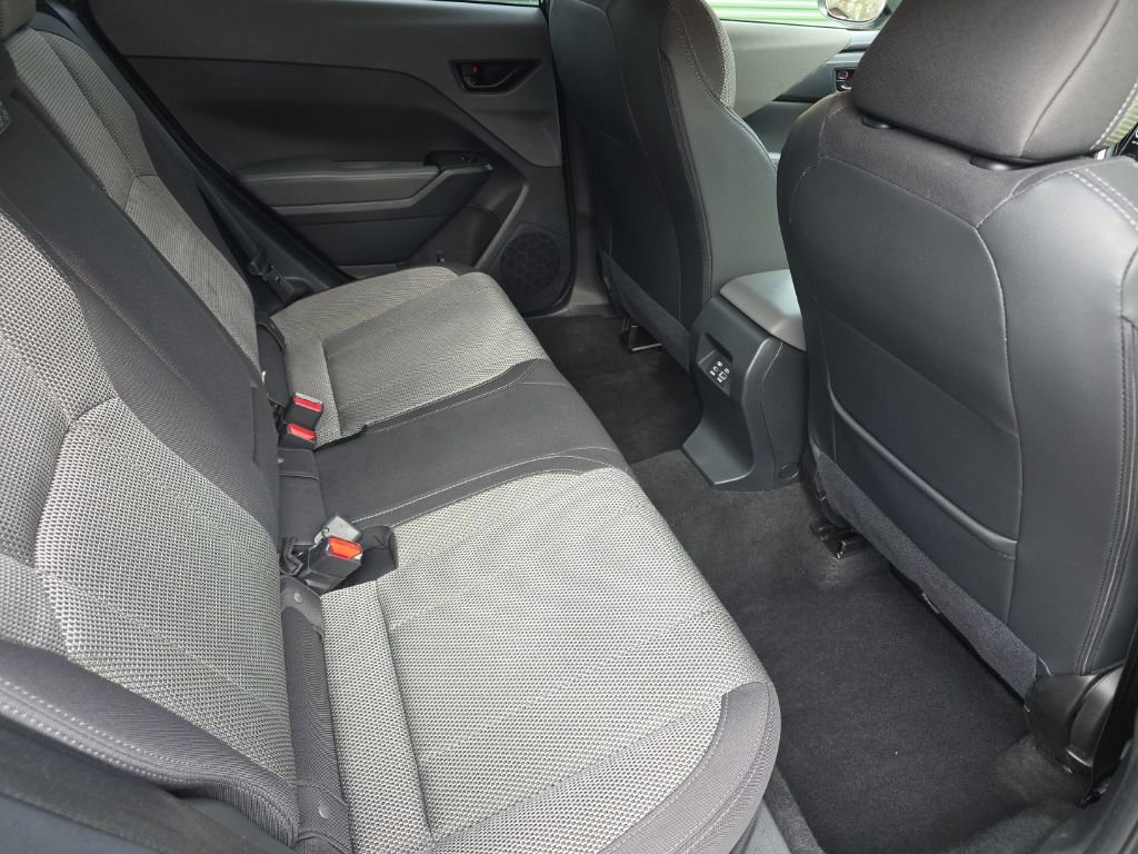 Used 2024 Subaru Crosstrek 2.0i Premium image 17