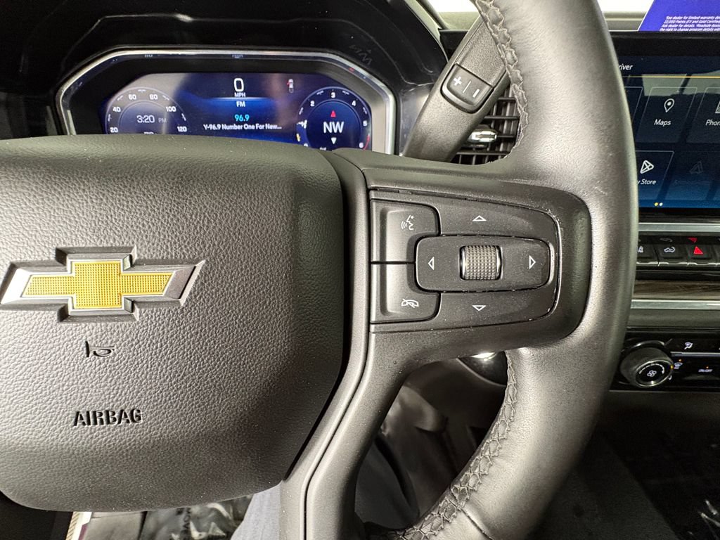 Used 2024 Chevrolet Silverado 3500 LT AWD/4WD image 21