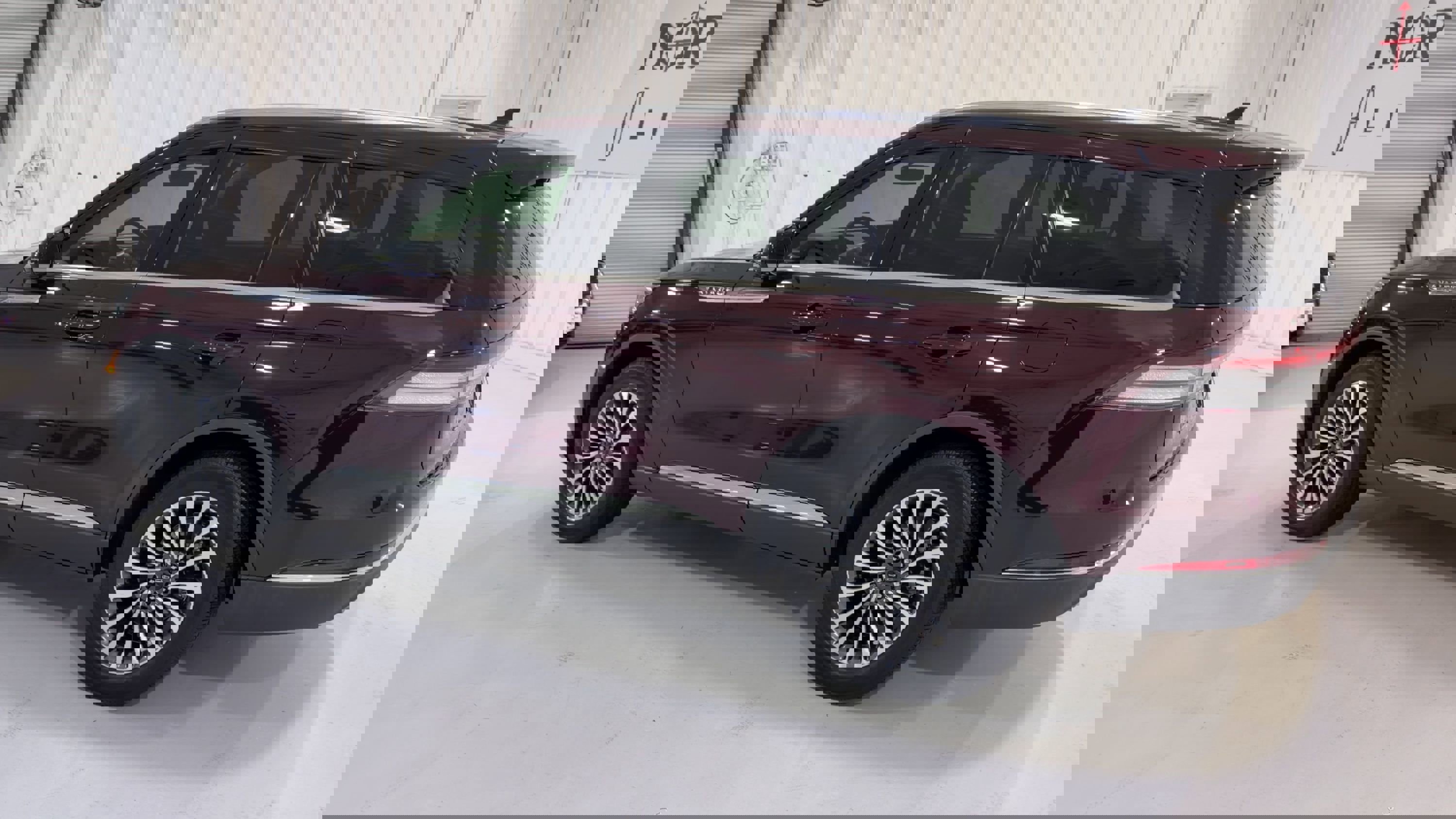 Used 2022 Lincoln Aviator Reserve image 7