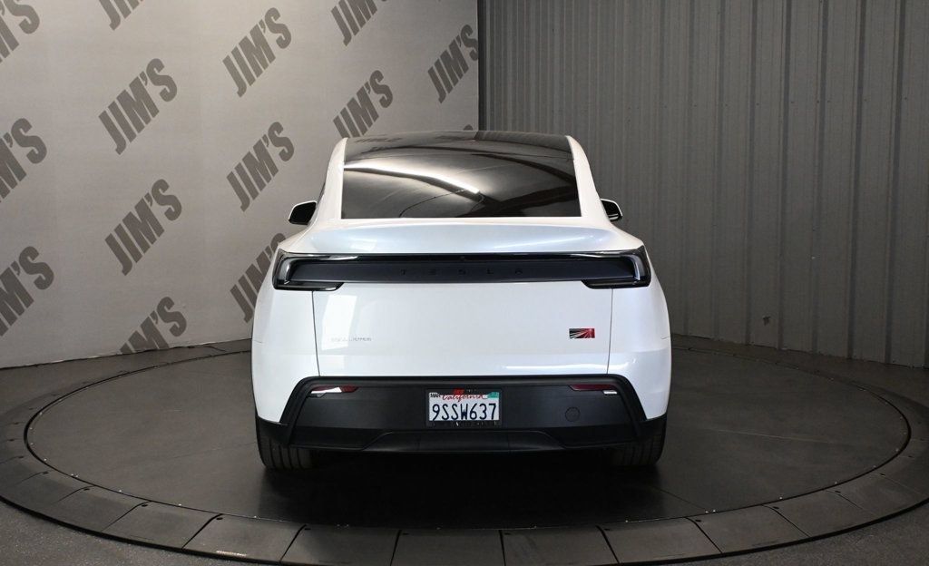 Used 2026 Tesla Model Y Long Range AWD/4WD image 6