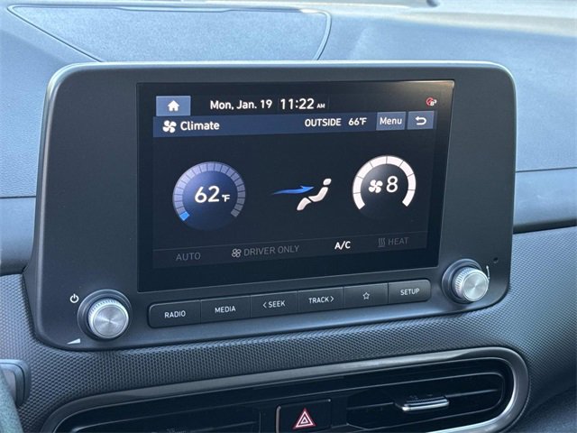 Used 2023 Hyundai Kona SE image 14