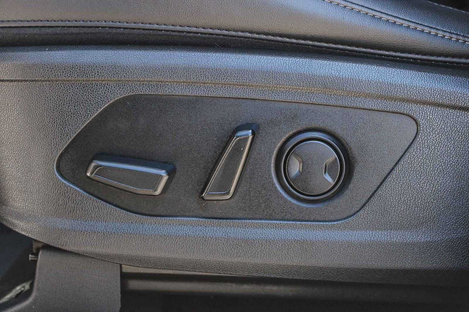 Used 2023 Kia Sorento SX FWD image 21