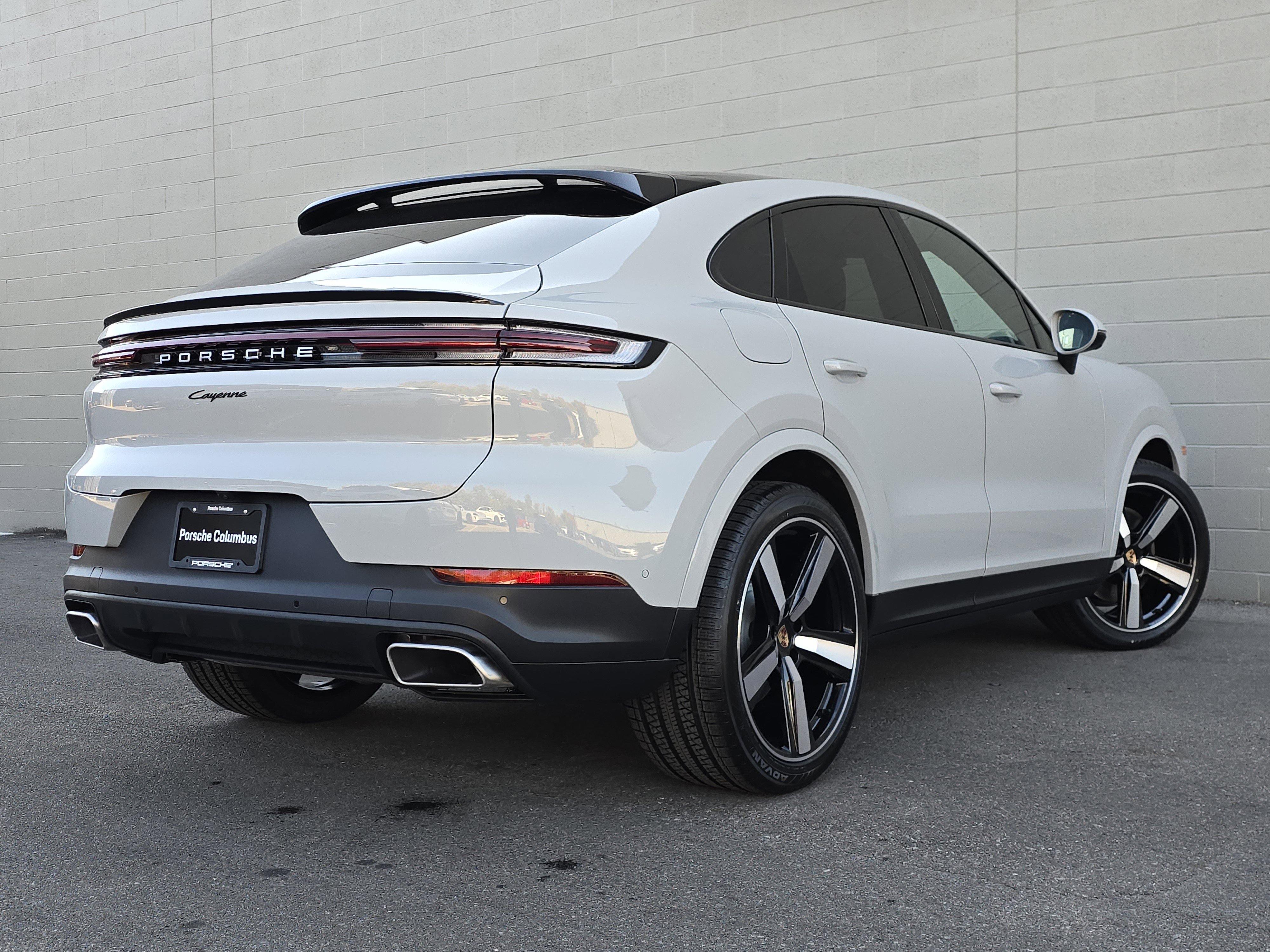New 2026 Porsche Cayenne Coupe image 9