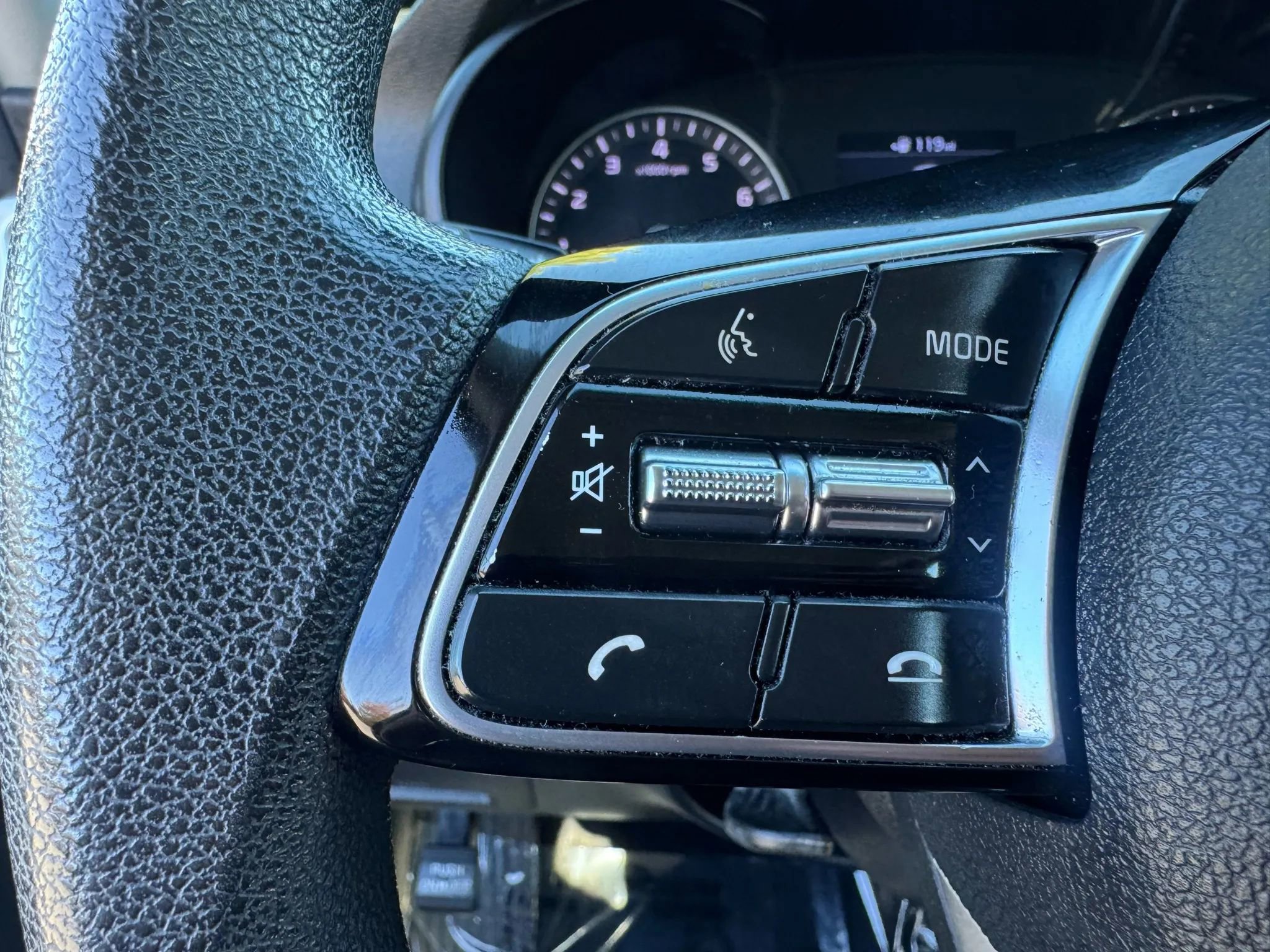 Used 2019 Kia Optima LX image 15