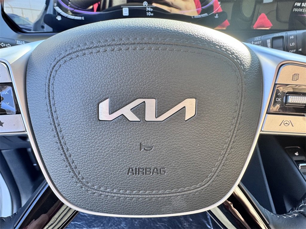 New 2025 Kia Telluride S image 17