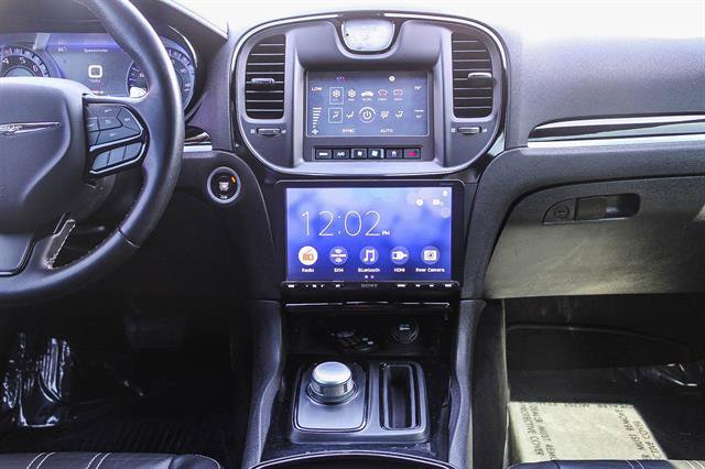 Used 2018 Chrysler 300 S image 13