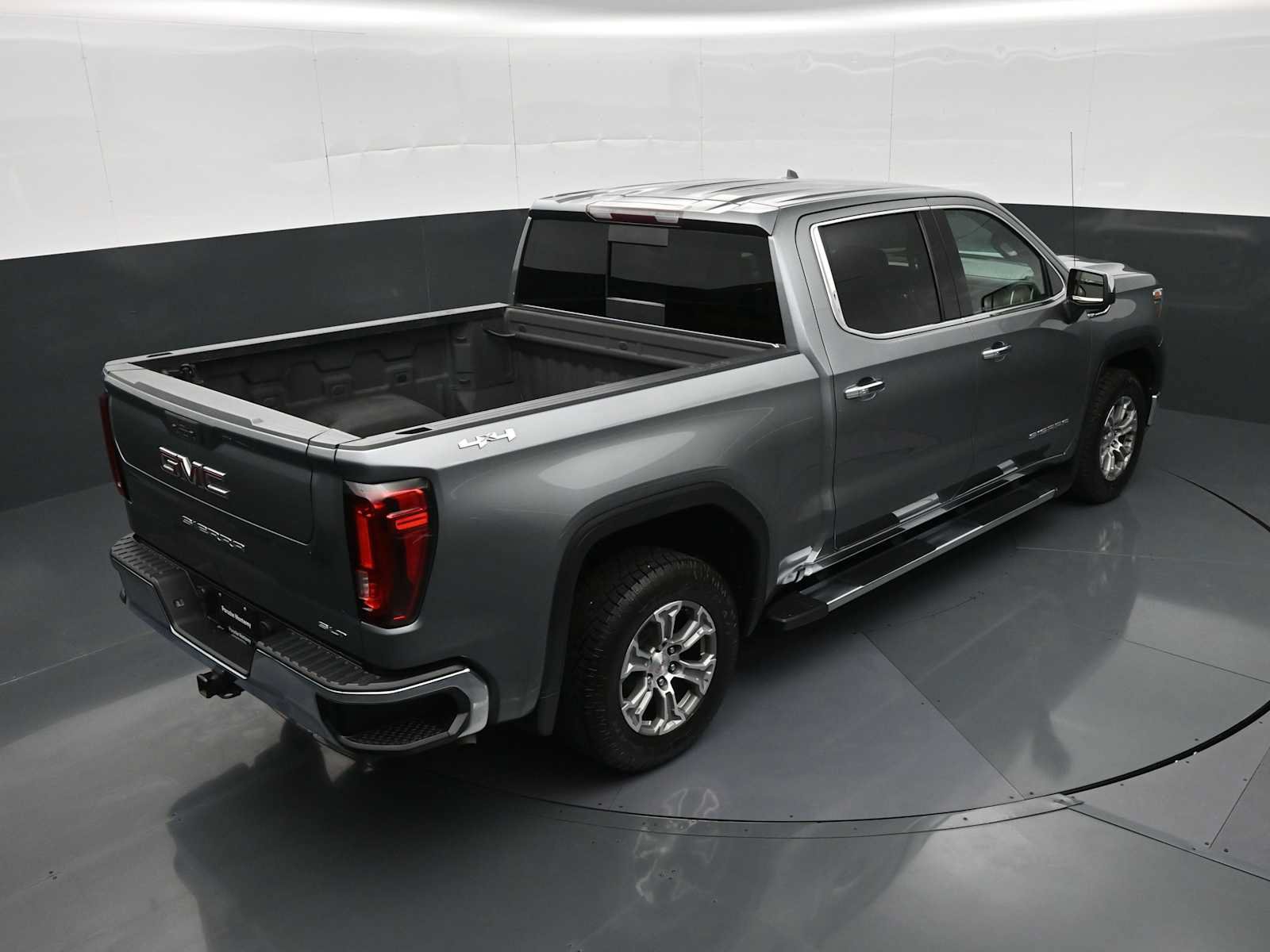 Used 2021 GMC Sierra 1500 SLT w/ SLT Convenience Package AWD/4WD image 37