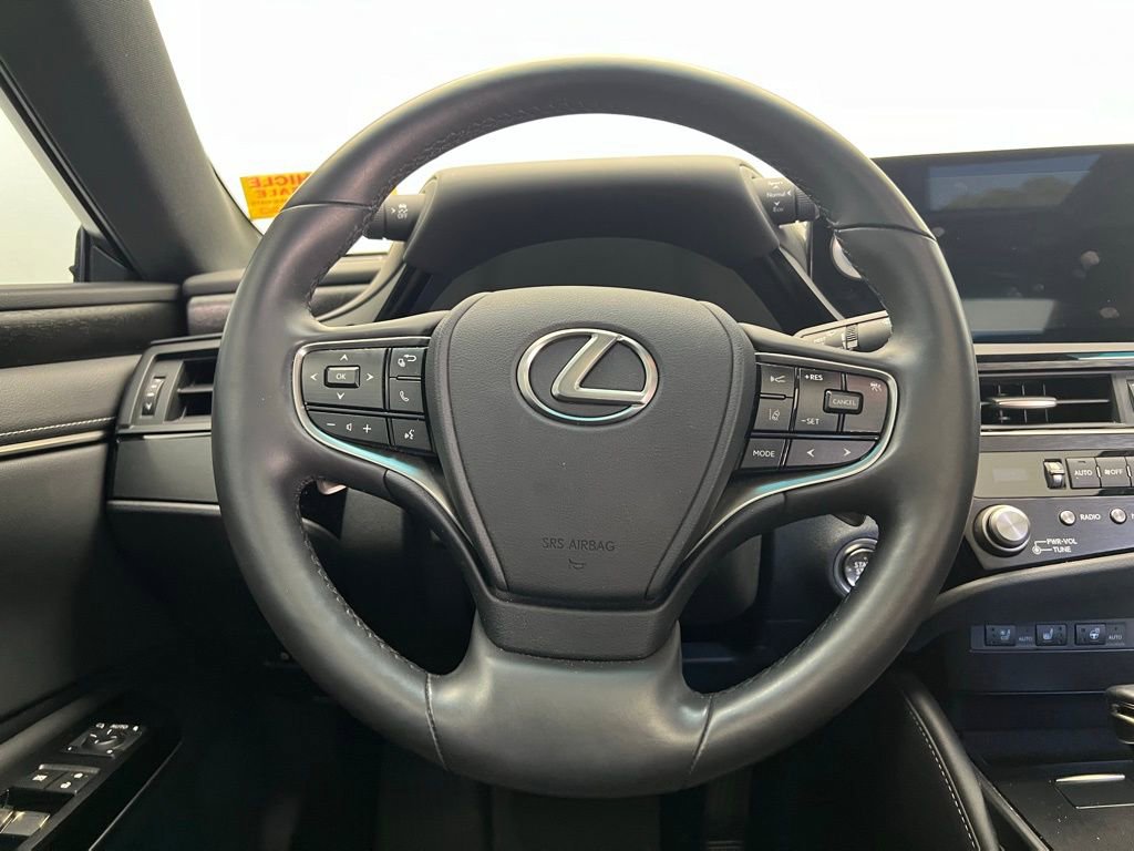 Used 2023 Lexus ES 350 w/ Premium Package image 17