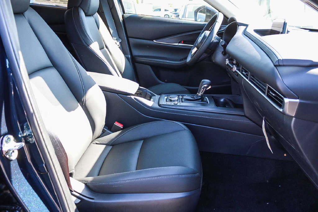 New 2026 MAZDA CX-30 AWD 2.5 S w/ Select Sport Pkg image 17
