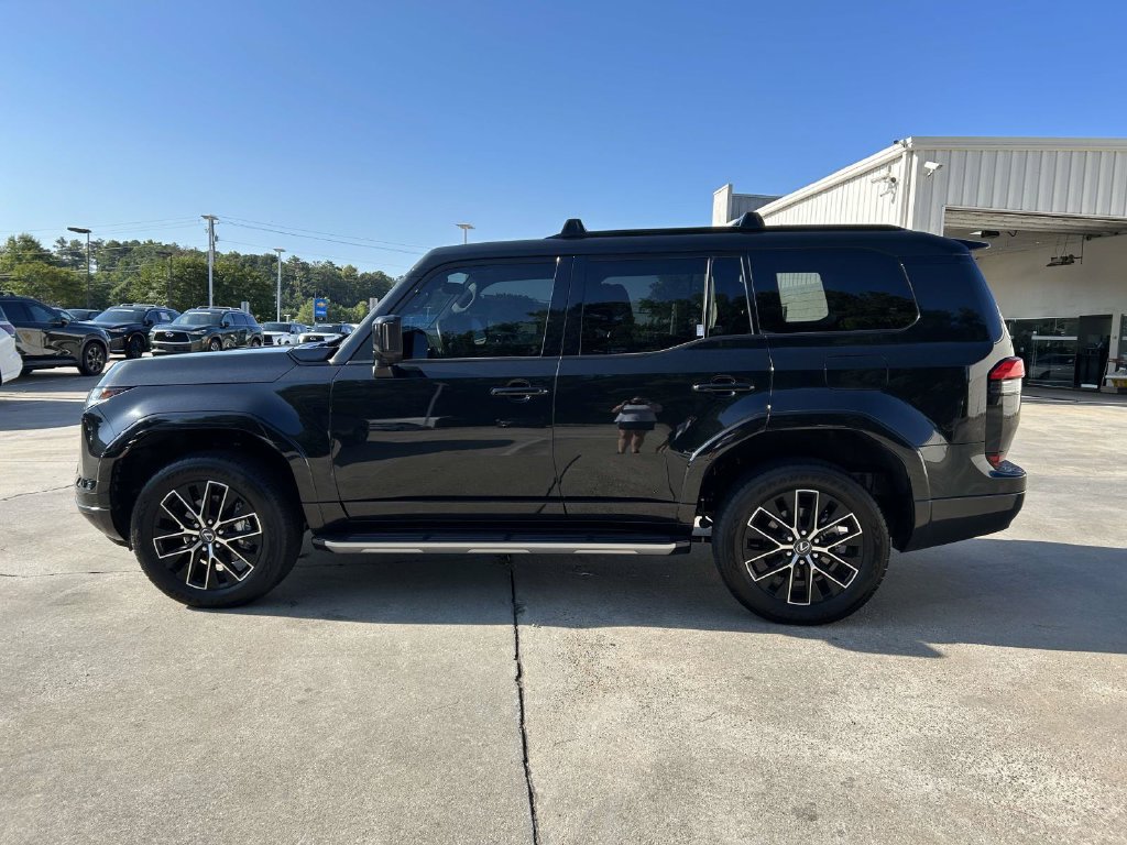 Used 2024 Lexus GX 550 w/ Accessory Package (2T) AWD/4WD image 6