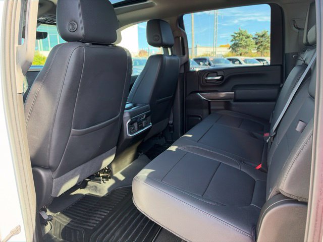 Used 2022 Chevrolet Silverado 2500 LTZ w/ LTZ Plus Package AWD/4WD image 18