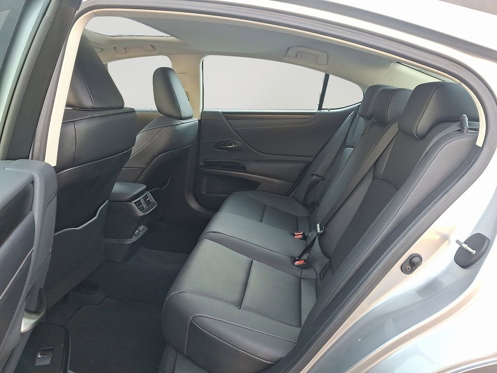 Certified 2023 Lexus ES 350 w/ Premium Package image 8
