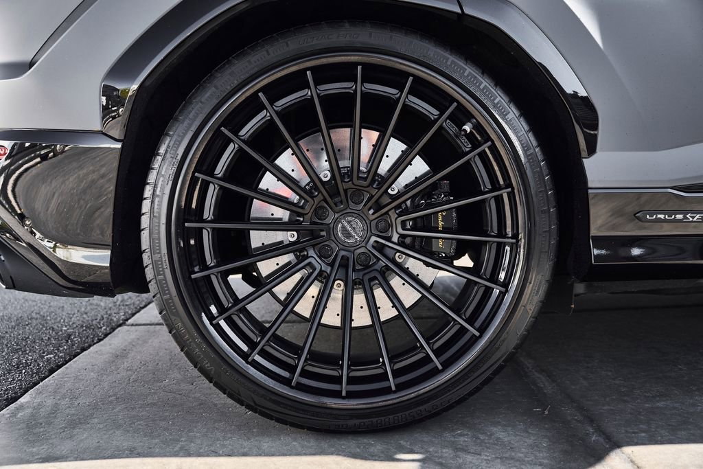 Used 2025 Lamborghini Urus S AWD/4WD image 19