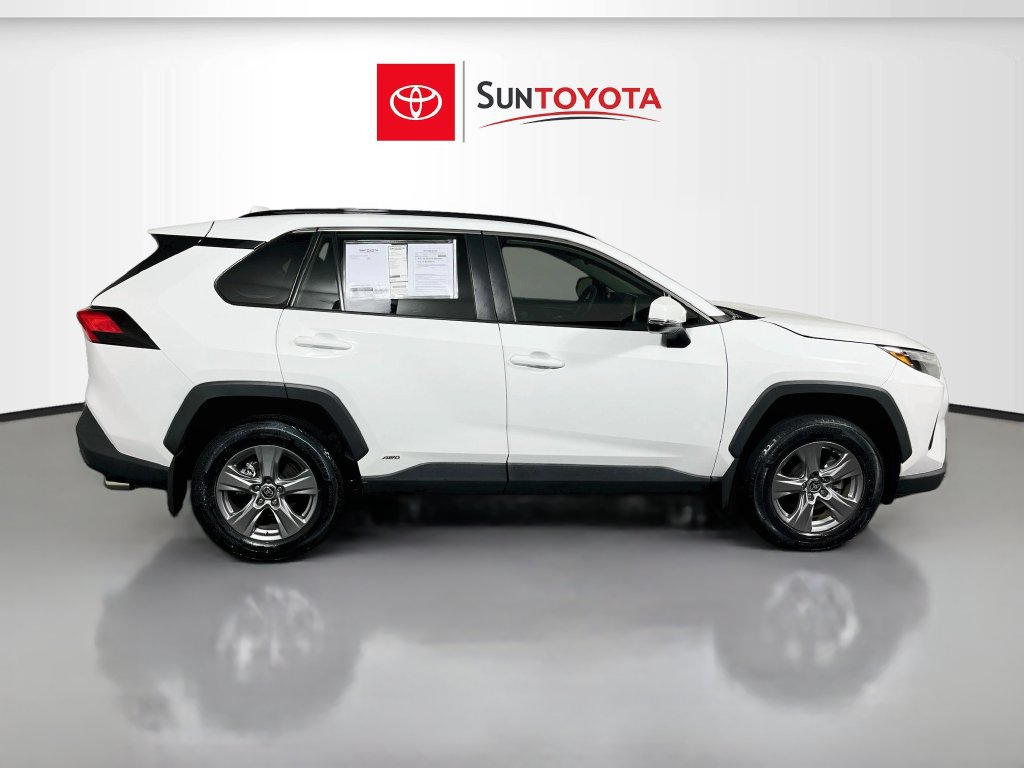 Used 2024 Toyota RAV4 XLE AWD/4WD image 2