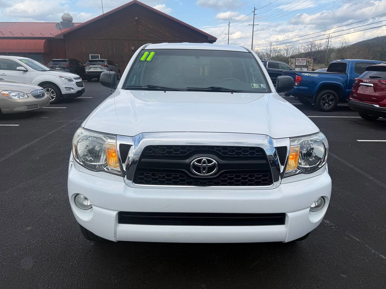 Used 2011 Toyota Tacoma 4x4 Access Cab V6 w/ SR5 Pkg #2 image 5