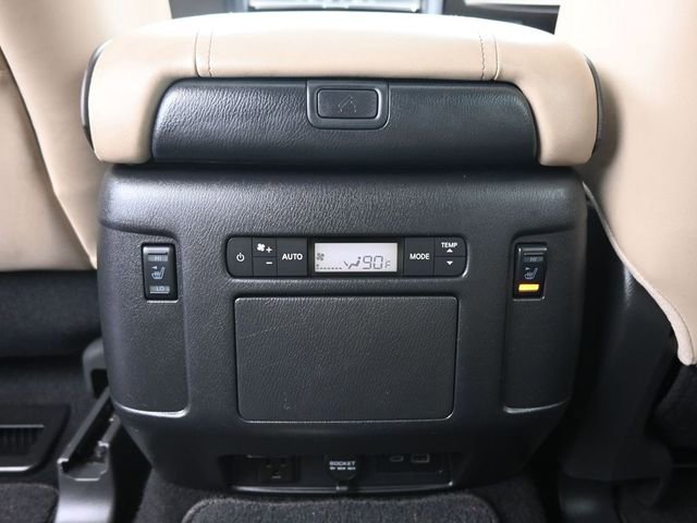 Used 2022 Nissan Armada Platinum image 13