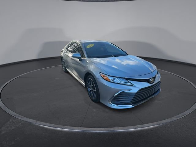 Used 2024 Toyota Camry XLE image 3