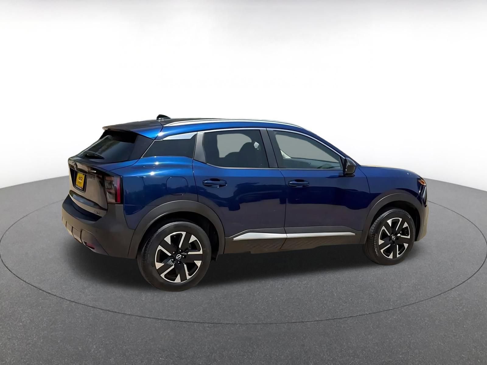 Used 2026 Nissan Kicks SV w/ Cold Weather Package AWD/4WD image 15