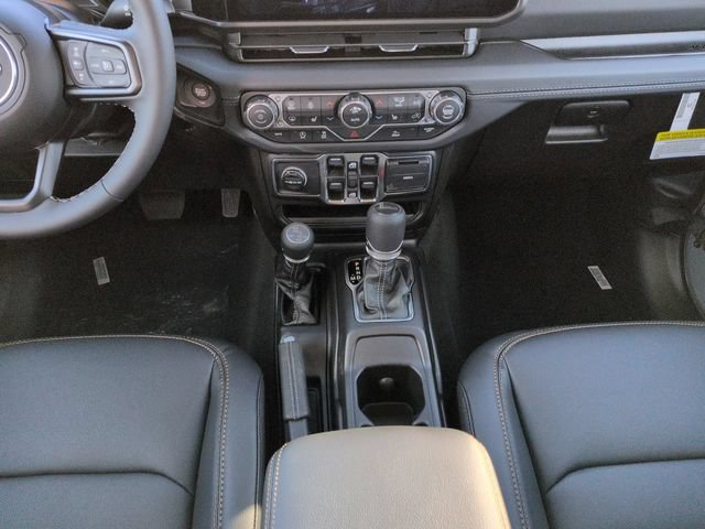 New 2026 Jeep Gladiator Sport AWD/4WD image 17