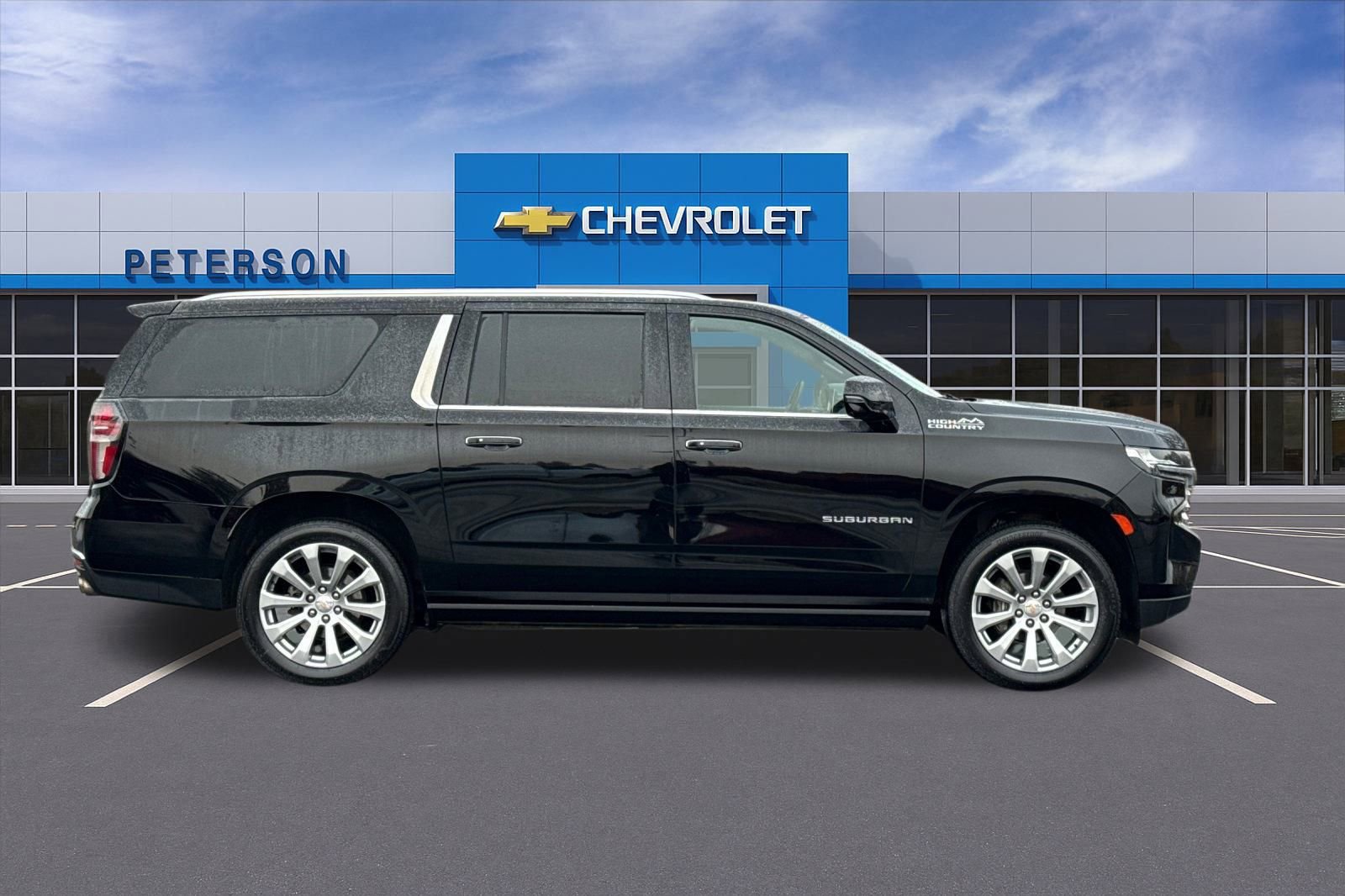 Used 2022 Chevrolet Suburban High Country w/ Max Trailering Package image 3