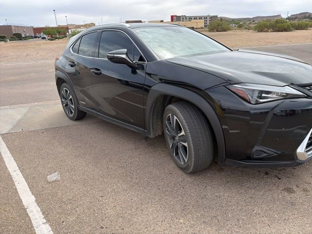 Used 2021 Lexus UX 250h w/ Accessory Package (Z1) image 5