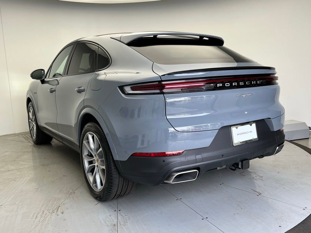 New 2026 Porsche Cayenne E-Hybrid Coupe image 3