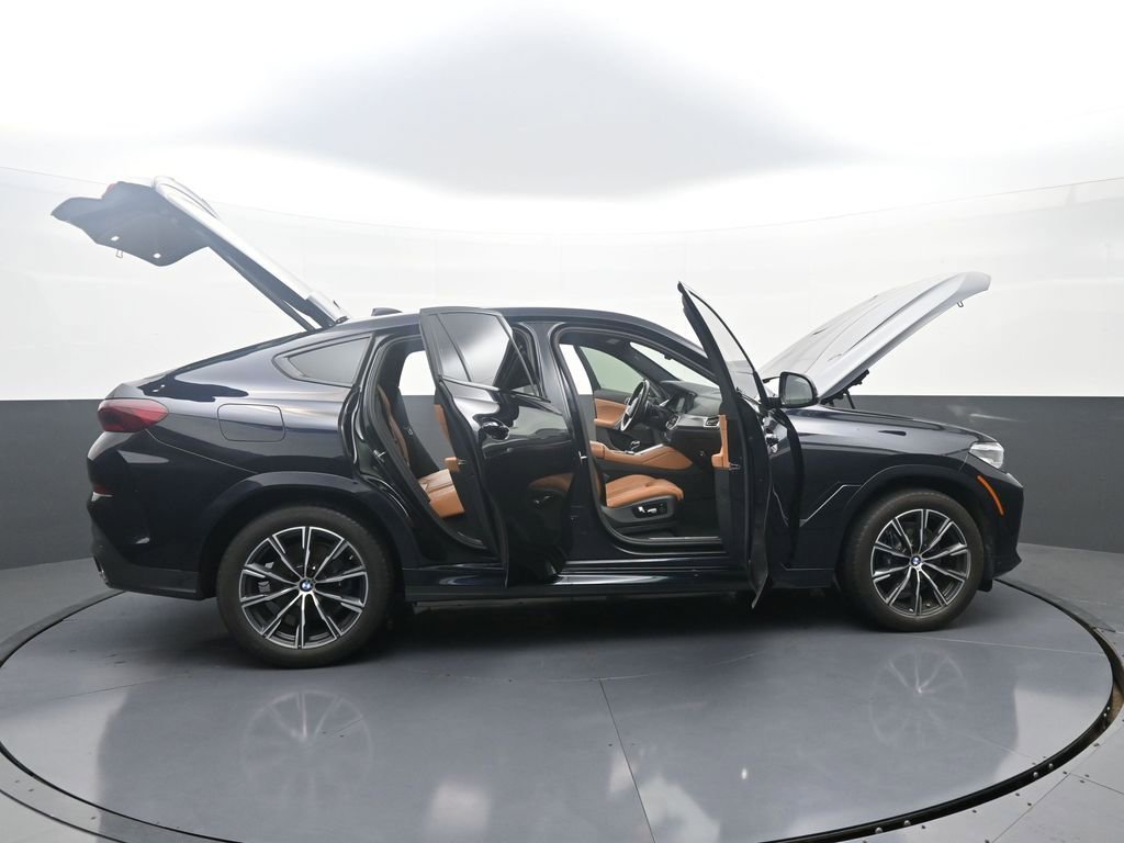 Used 2022 BMW X6 xDrive40i w/ M Sport Package AWD/4WD image 44