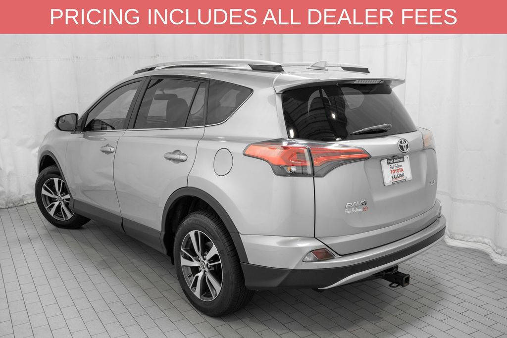 Used 2016 Toyota RAV4 XLE FWD image 3
