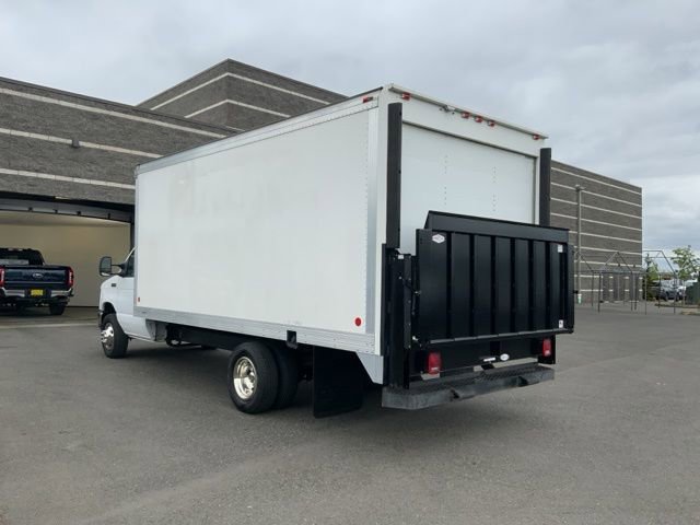 Used 2018 Ford E-450 and Econoline 450 Super Duty w/ Exterior Upgrade Package image 7