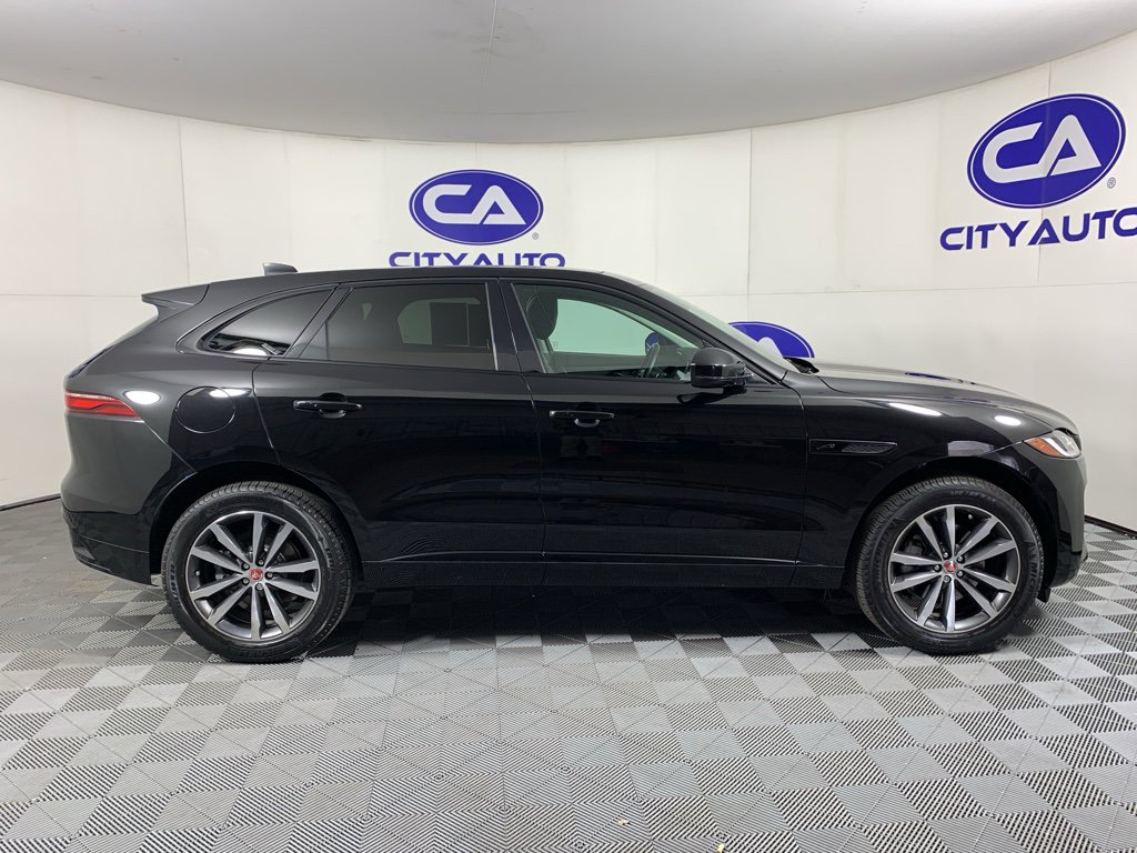Used 2022 Jaguar F-PACE S image 2