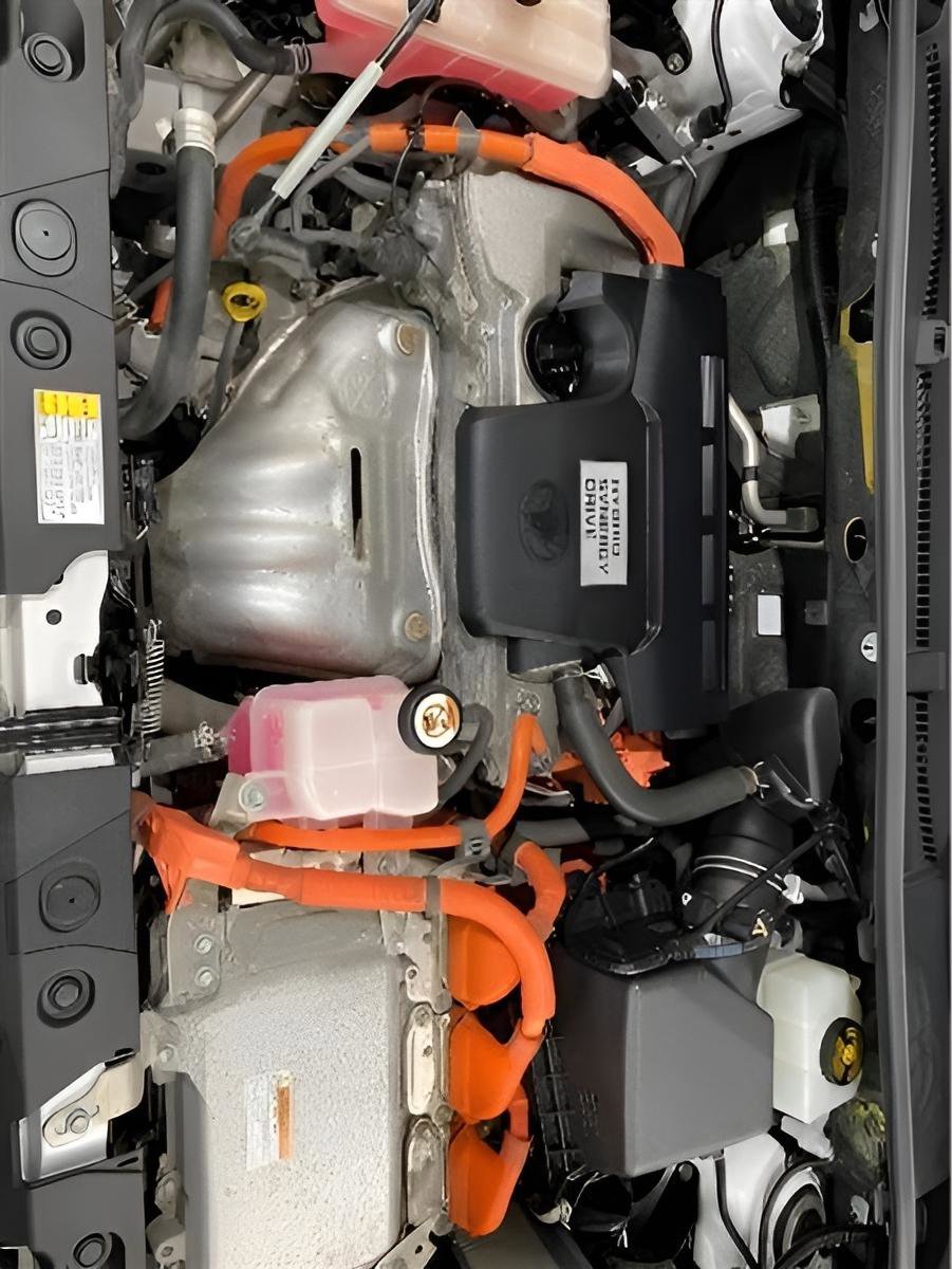 Used 2016 Toyota RAV4 XLE w/ Convenience Package image 24