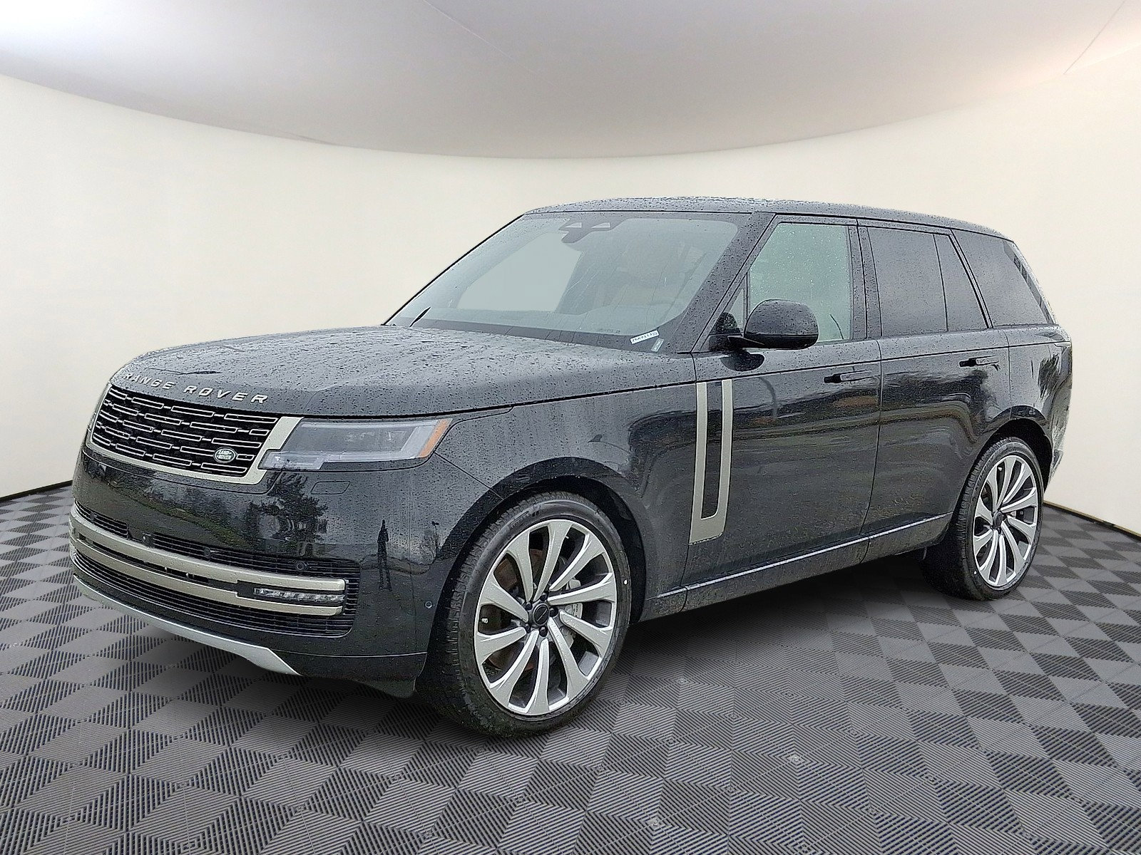 New 2026 Land Rover Range Rover SE image 1