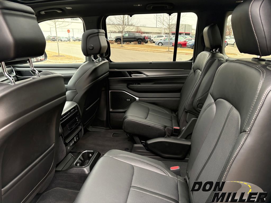 New 2024 Jeep Wagoneer Series II w/ Convenience Group I image 29