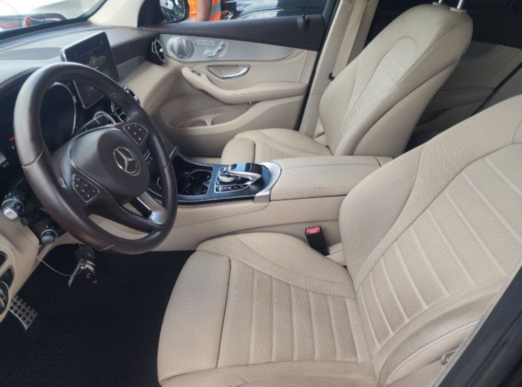 Used 2018 Mercedes-Benz GLC 43 AMG 4MATIC image 6