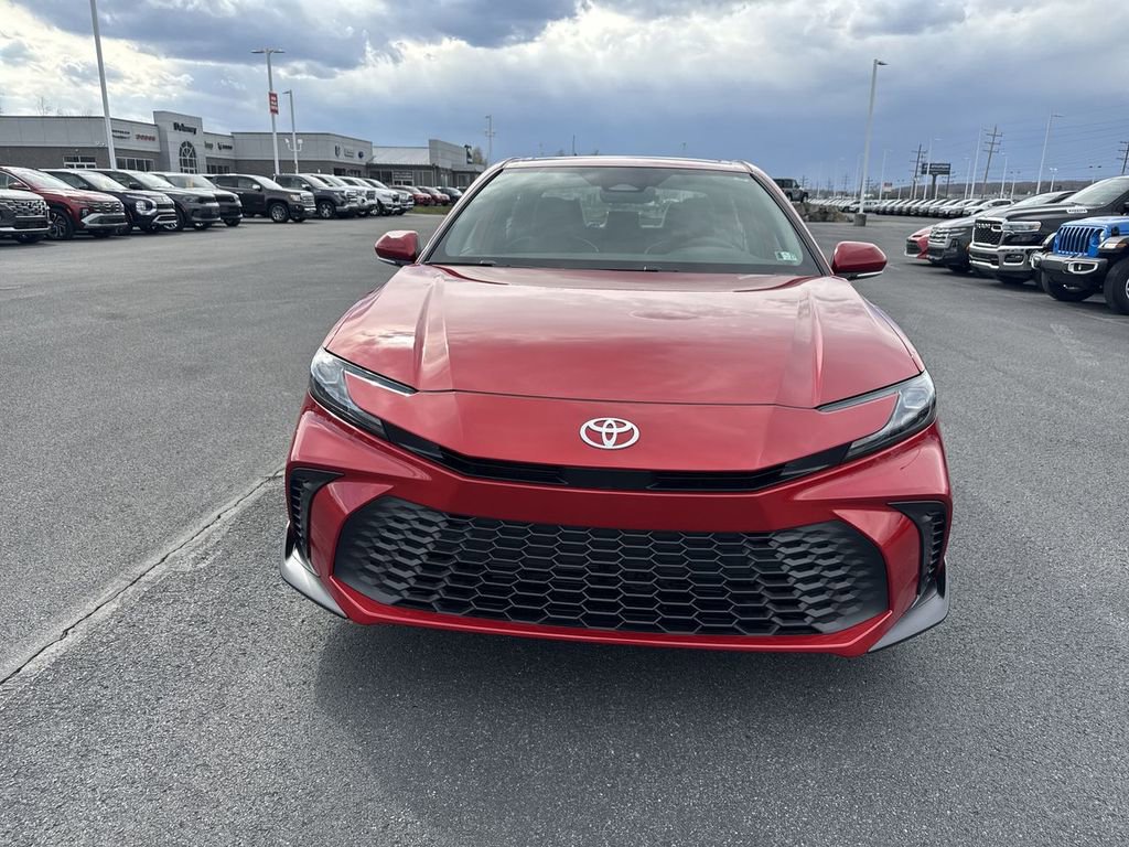 New 2026 Toyota Camry Hybrid FWD image 3