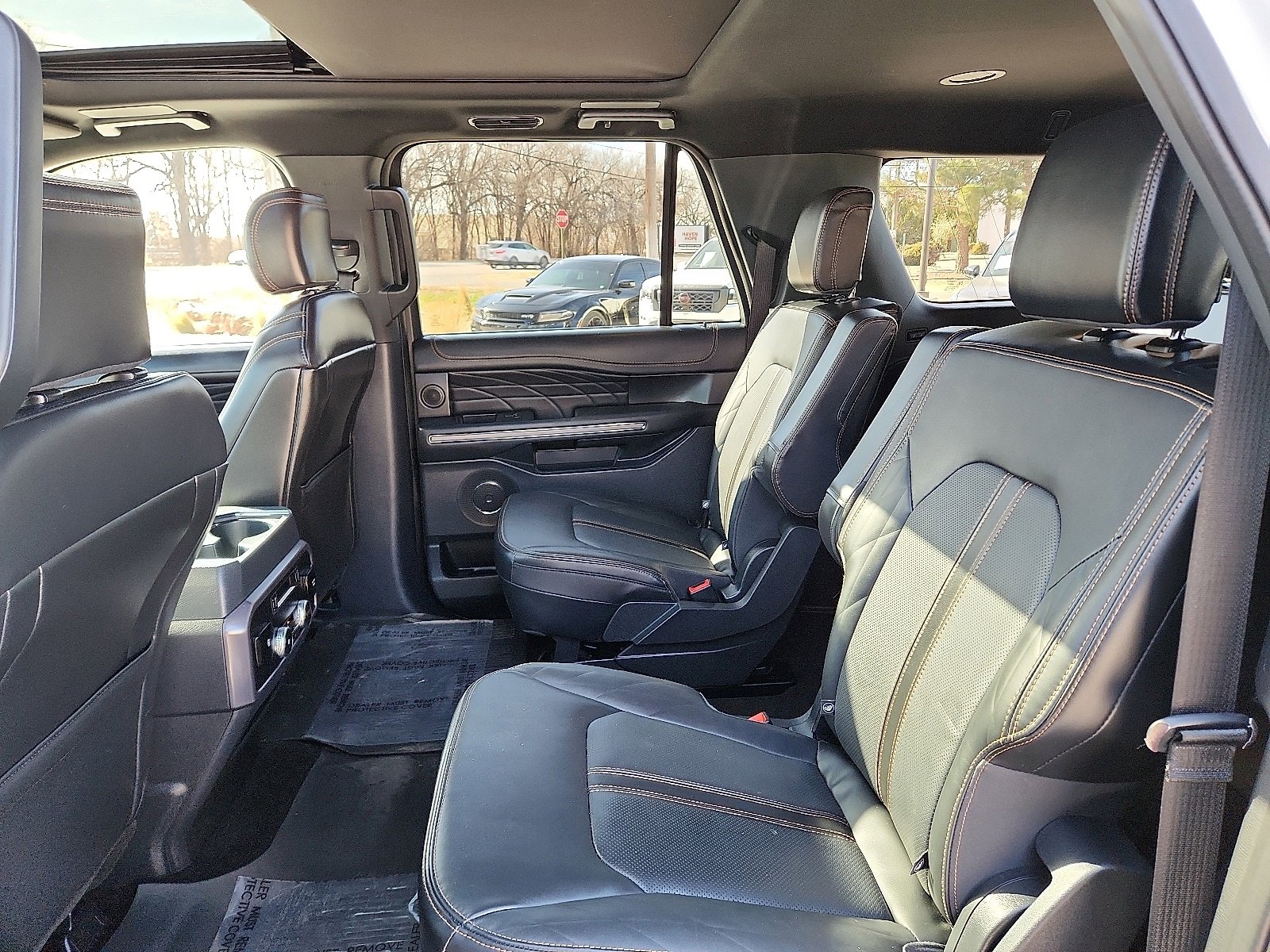 Used 2022 Ford Expedition Max Platinum image 9