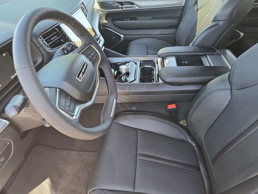 New 2026 Jeep Grand Wagoneer 4WD w/ Premium Group I image 8